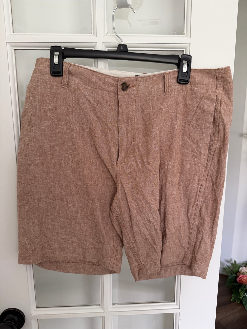 J. Crew Men's Linen-Blend Flat Front Shorts in Dusty Rose
